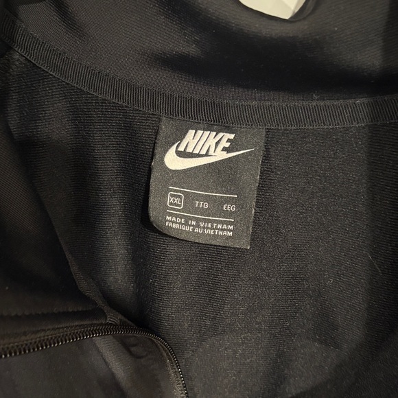 Nike Black & White Zip Up - Picture 2 of 6